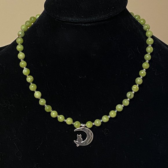 Serpentine Silver Cat on the Moon Necklace, Genuine Gemstone Beaded Necklace - Picture 3 of 9